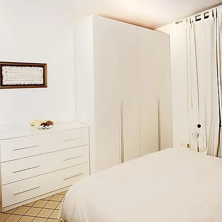 Ξενοδοχείο με διαμερίσματα Porta Saragozza Μπολόνια