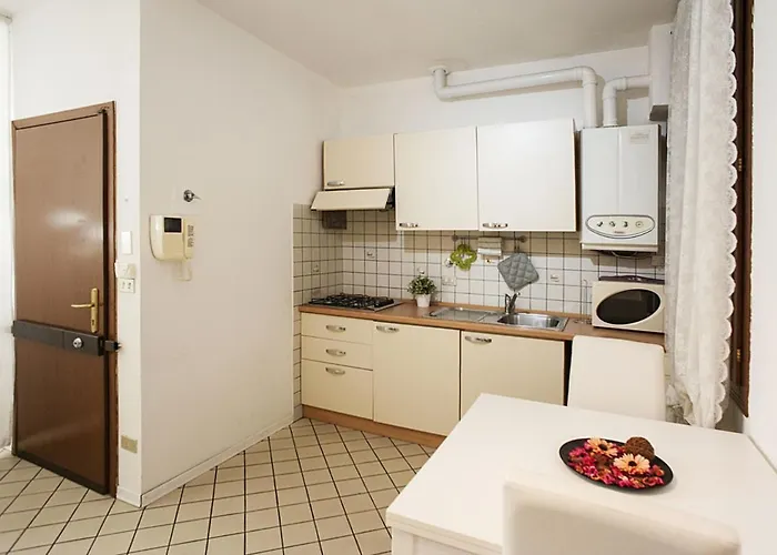 Porta Saragozza Lägenhetshotell